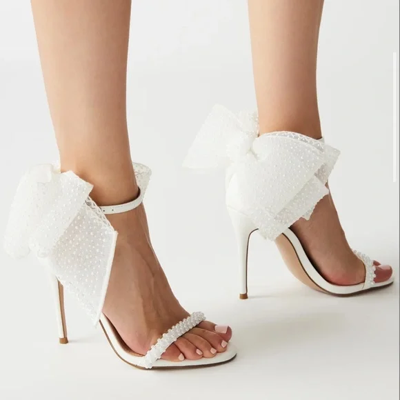 ★Steve Madden★ベスト商品★BENNI WHITE★サンダル Steve Madden Benni Sandal - Free Shipping | DSW